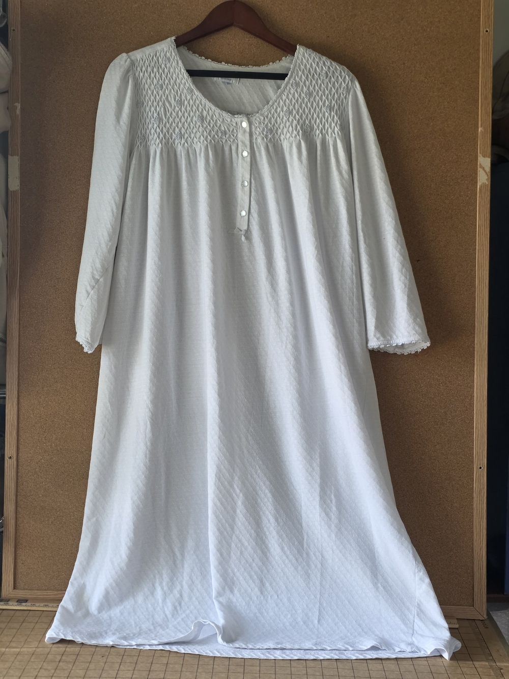 Cabernet Smocked Sleepwear Nightgown White  Front Lace Trim Vintage Style 1X